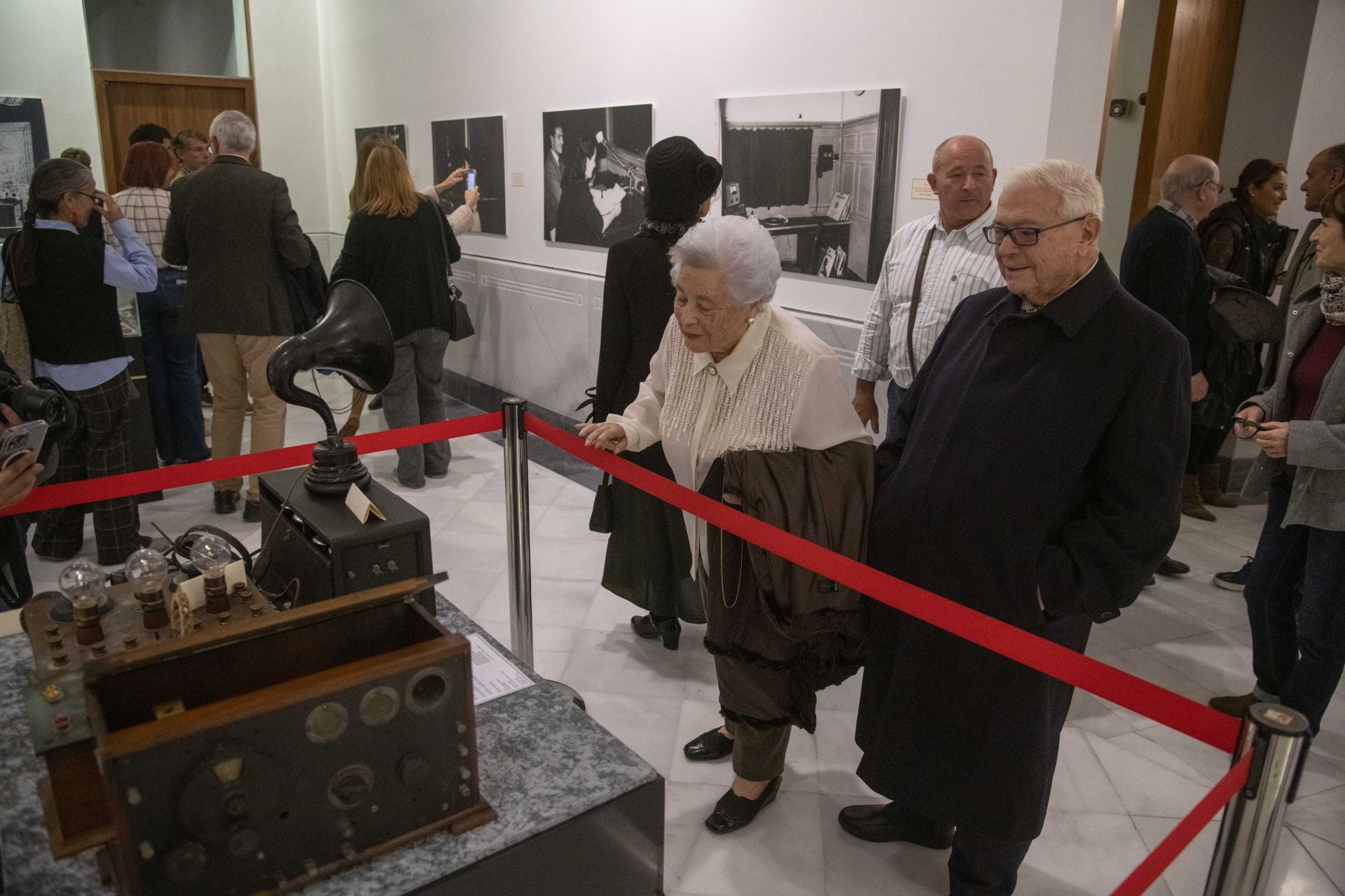 Cien años de emisiones de radio local en Cartagena